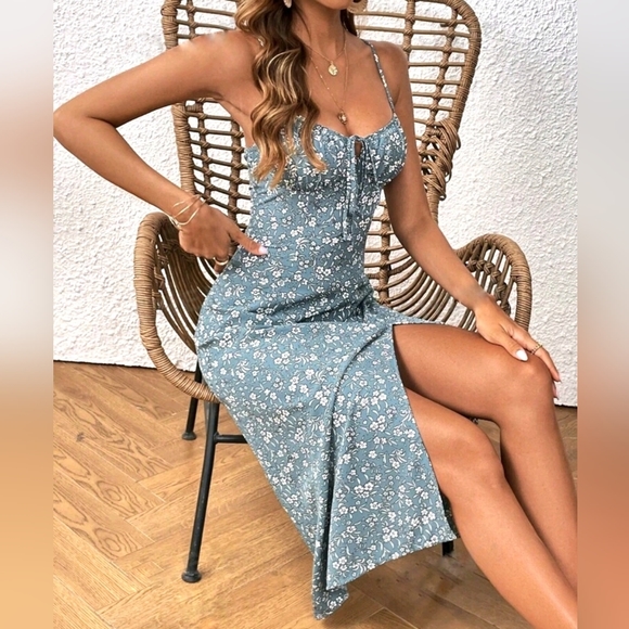 NEW Boho Chic Floral Tie Ruched Split Midi Dress Dusty Blue White - Picture 5 of 7